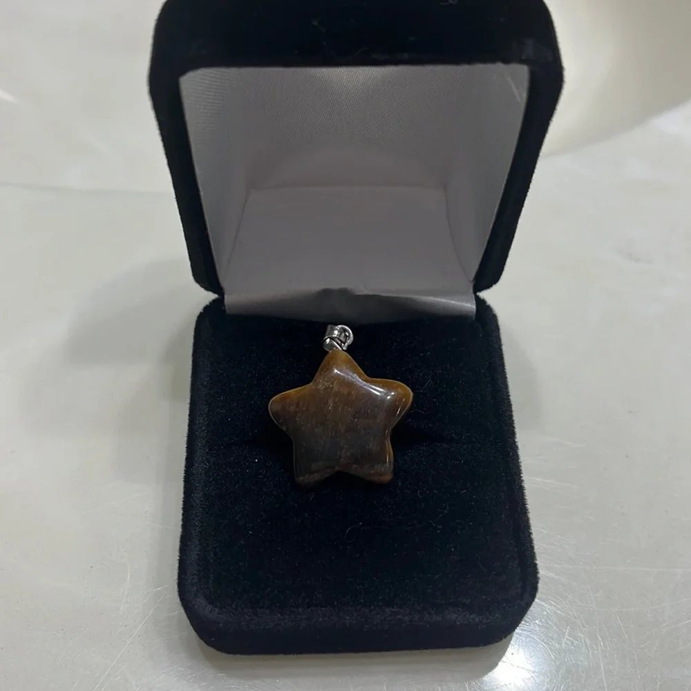 Stella Sophia Pendant for Dogs